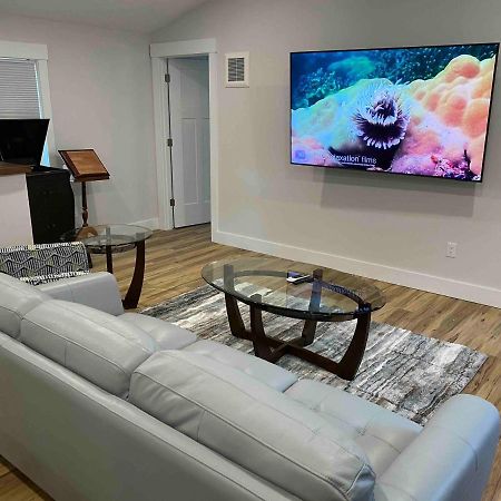 威尔明顿Modern 2Br 2Ba With King Bed-Fast Wi-Fi 75 Inch Oled Tv别墅 外观 照片